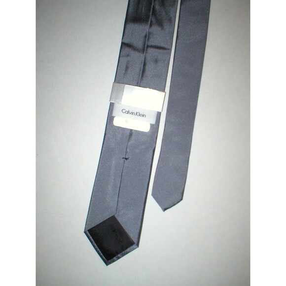 New NWT Mens Designer Calvin Klein Silk Steel Long Neck Tie Sillver Business - Picture 5 of 5